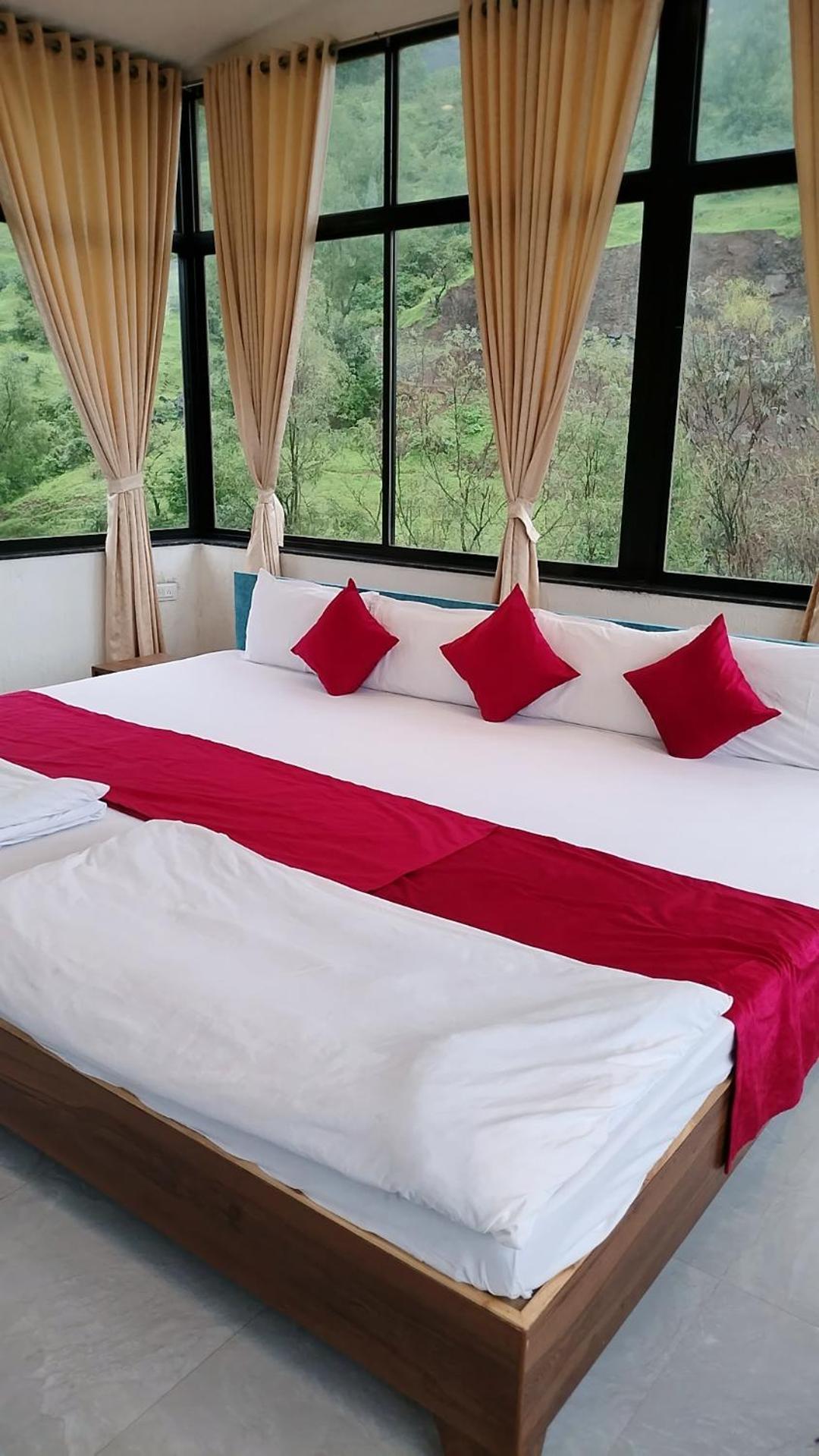 Golden Resort Igatpuri Ngoại thất bức ảnh