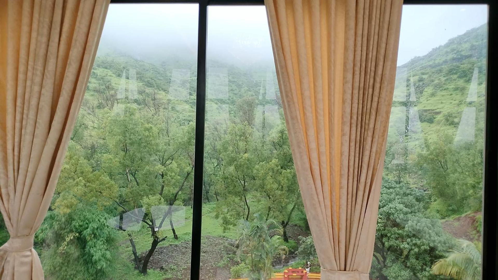 Golden Resort Igatpuri Ngoại thất bức ảnh