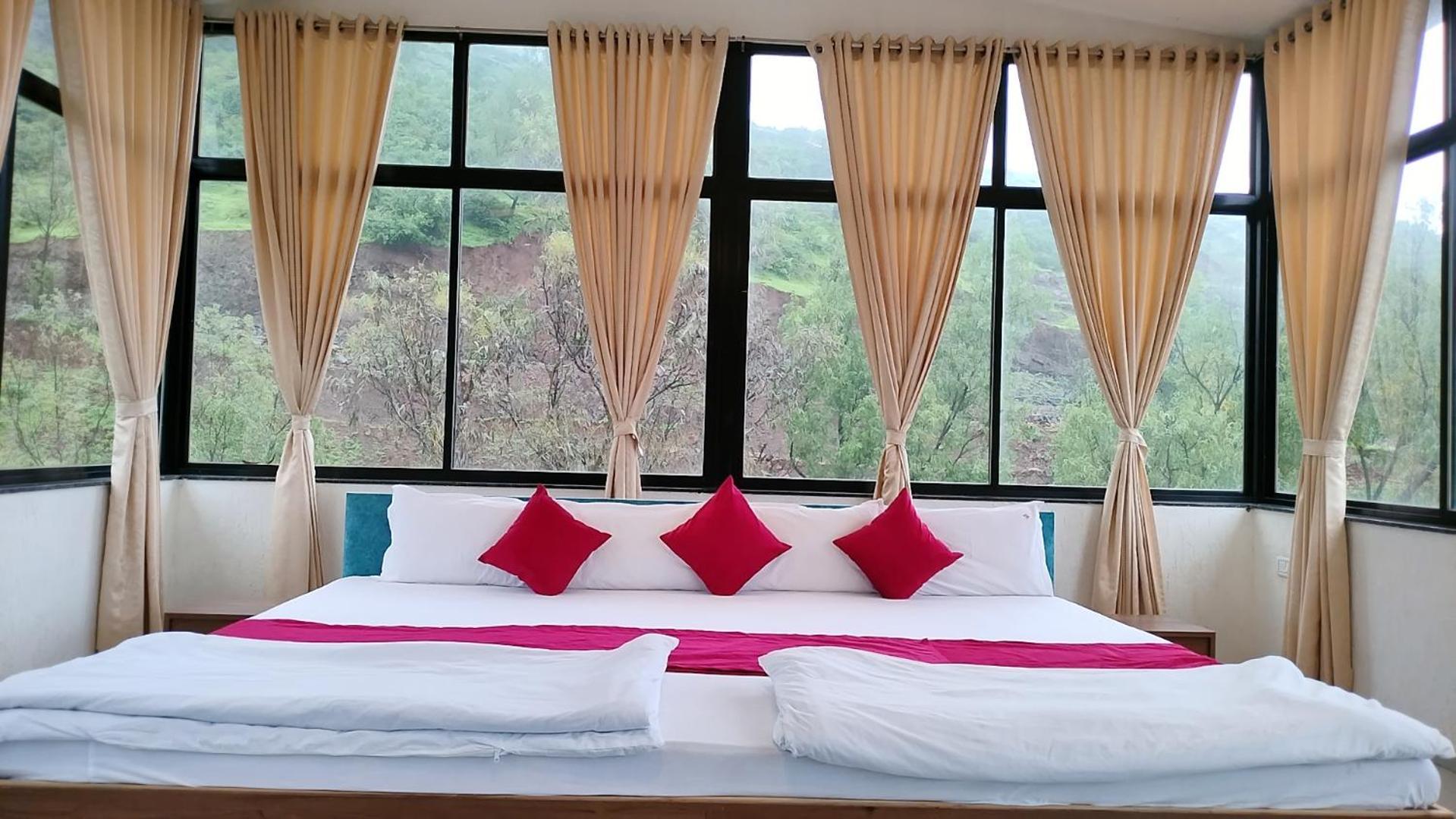 Golden Resort Igatpuri Ngoại thất bức ảnh