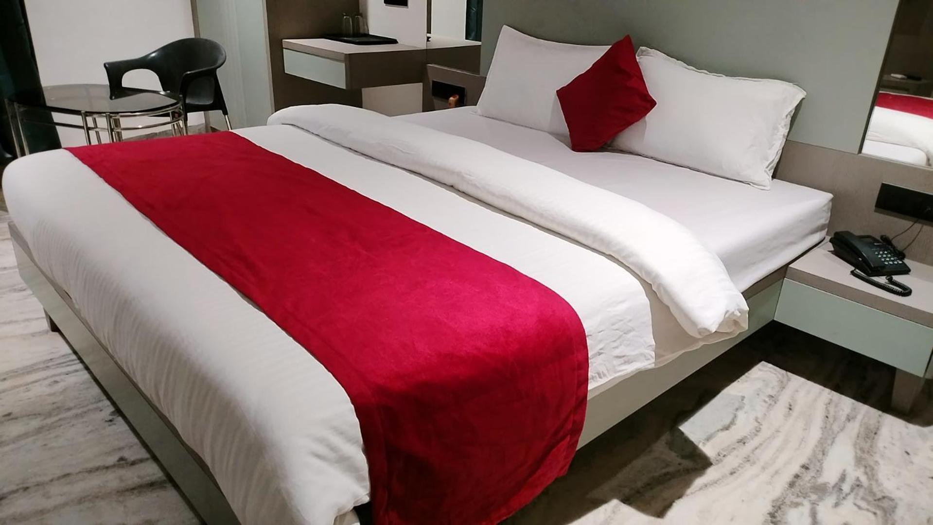 Golden Resort Igatpuri Ngoại thất bức ảnh