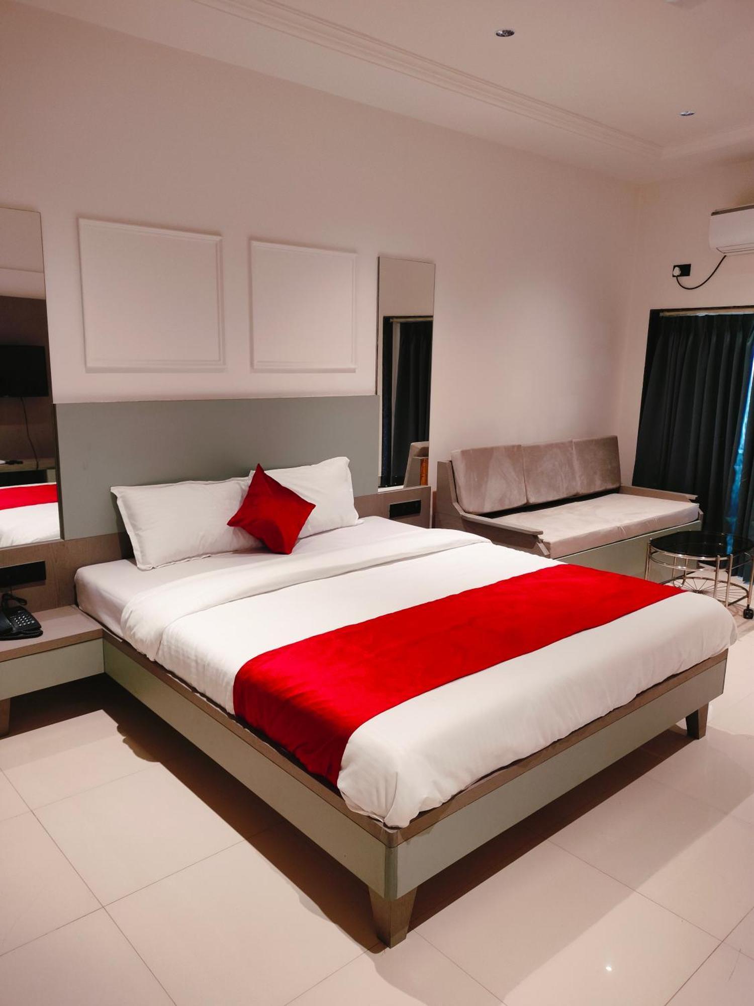 Golden Resort Igatpuri Ngoại thất bức ảnh