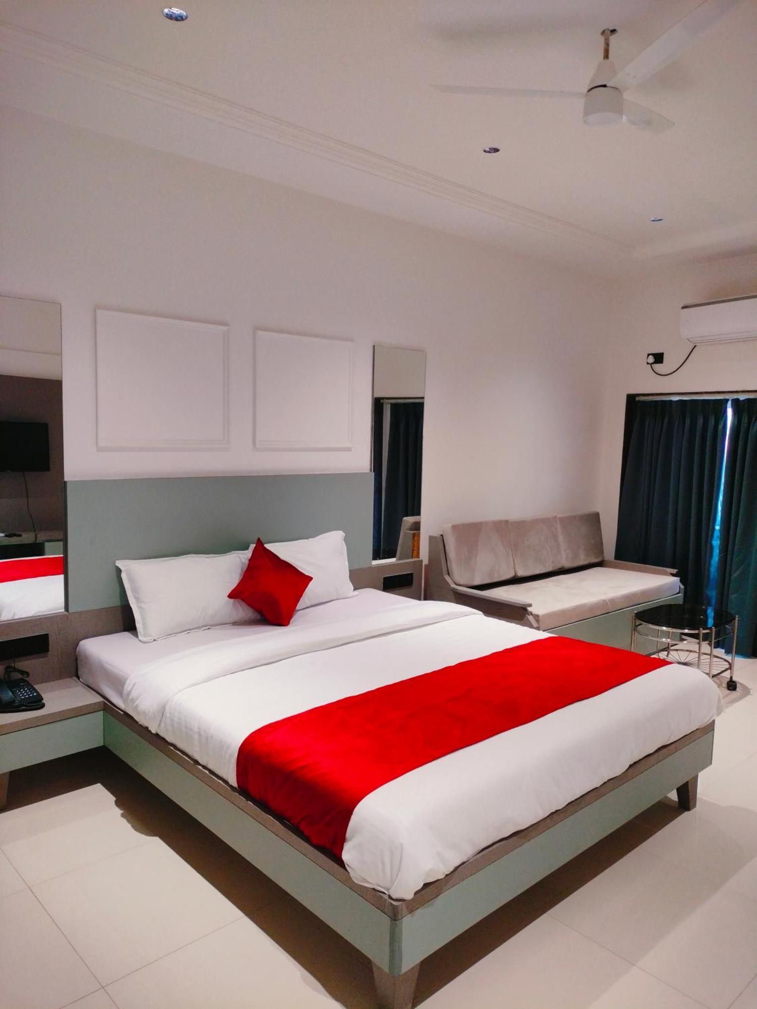 Golden Resort Igatpuri Ngoại thất bức ảnh