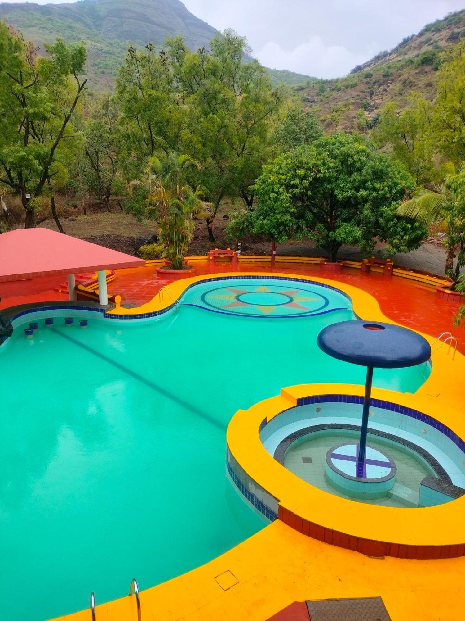 Golden Resort Igatpuri Ngoại thất bức ảnh