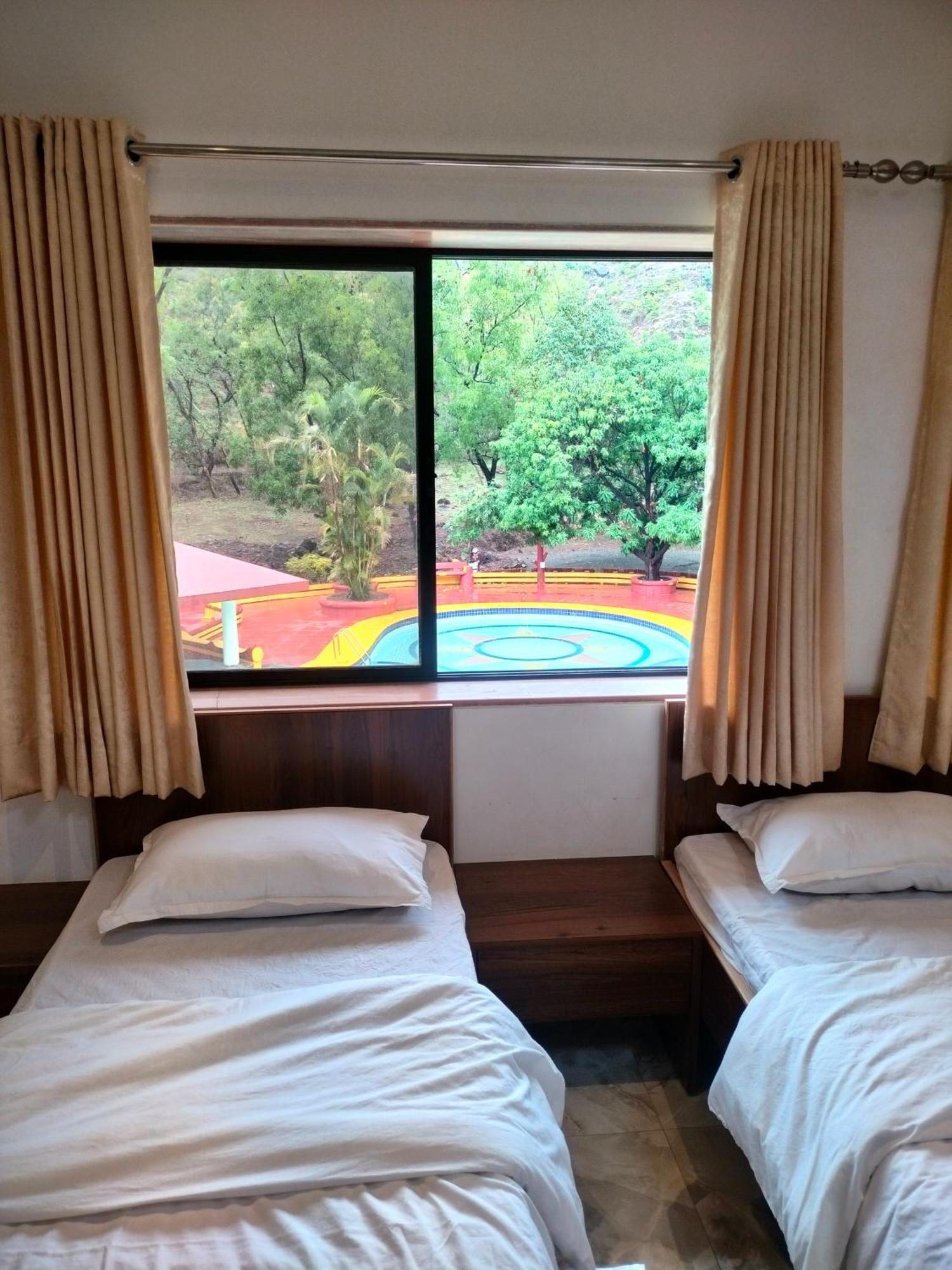 Golden Resort Igatpuri Ngoại thất bức ảnh